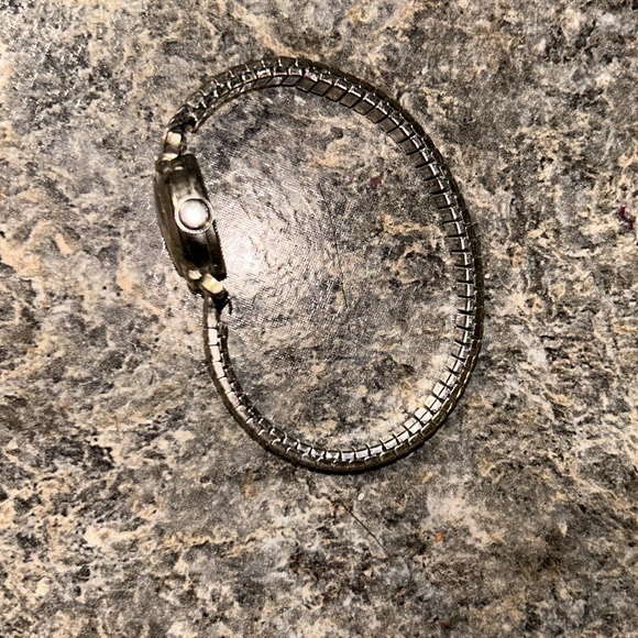 WITTNAUER Women’s Vintage 10K Gold Filled Manual Winding Watch - Picture 3 of 6